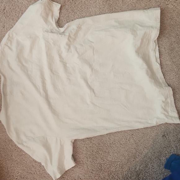 Shirt - Picture 2 of 4